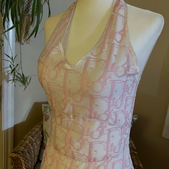 ❌ SOLD ❌ Authentic Dior Cover-Up Pink Monogram Size S - Picture 11 of 11